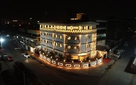 The Royal Palace Hotel 400703